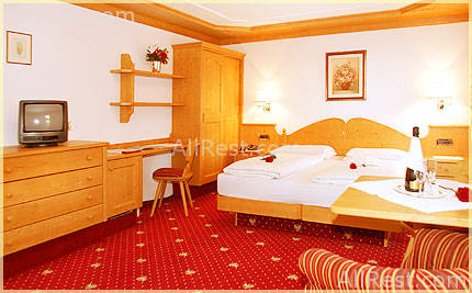 Hotel Tyrol 21